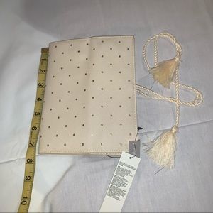 CHICO’S NWT Jewelry Roll Travel Case Ivory with Tassels